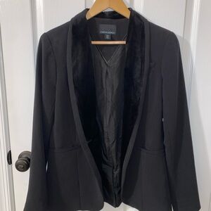 Cynthia Rowley Single Brested Velvet Detail Blazer Black in Size Small.